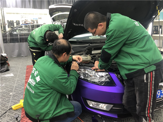 优卡技师：如何鉴别汽车车膜优劣